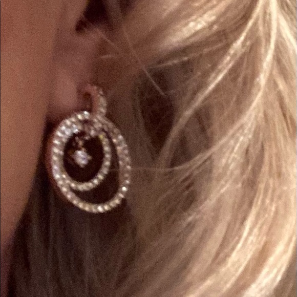 NWOT Sparkly earrings DILLARD’s - Picture 6 of 6